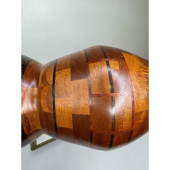 Stunning Large Vintage Segmented Wood Vase - Picture 7 of 8